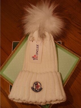 Moncler White Ribbed Pom-Pom Beanie